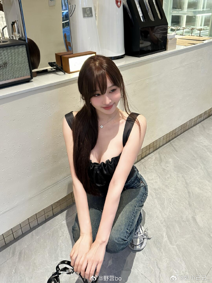 觉醒年代 封面